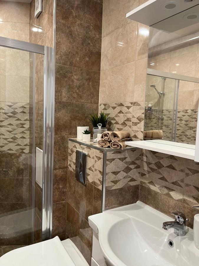 Azzurro Premium Apartment On Bulevard Bogoridi 부르가스 외부 사진