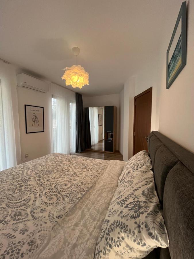 Azzurro Premium Apartment On Bulevard Bogoridi 부르가스 외부 사진