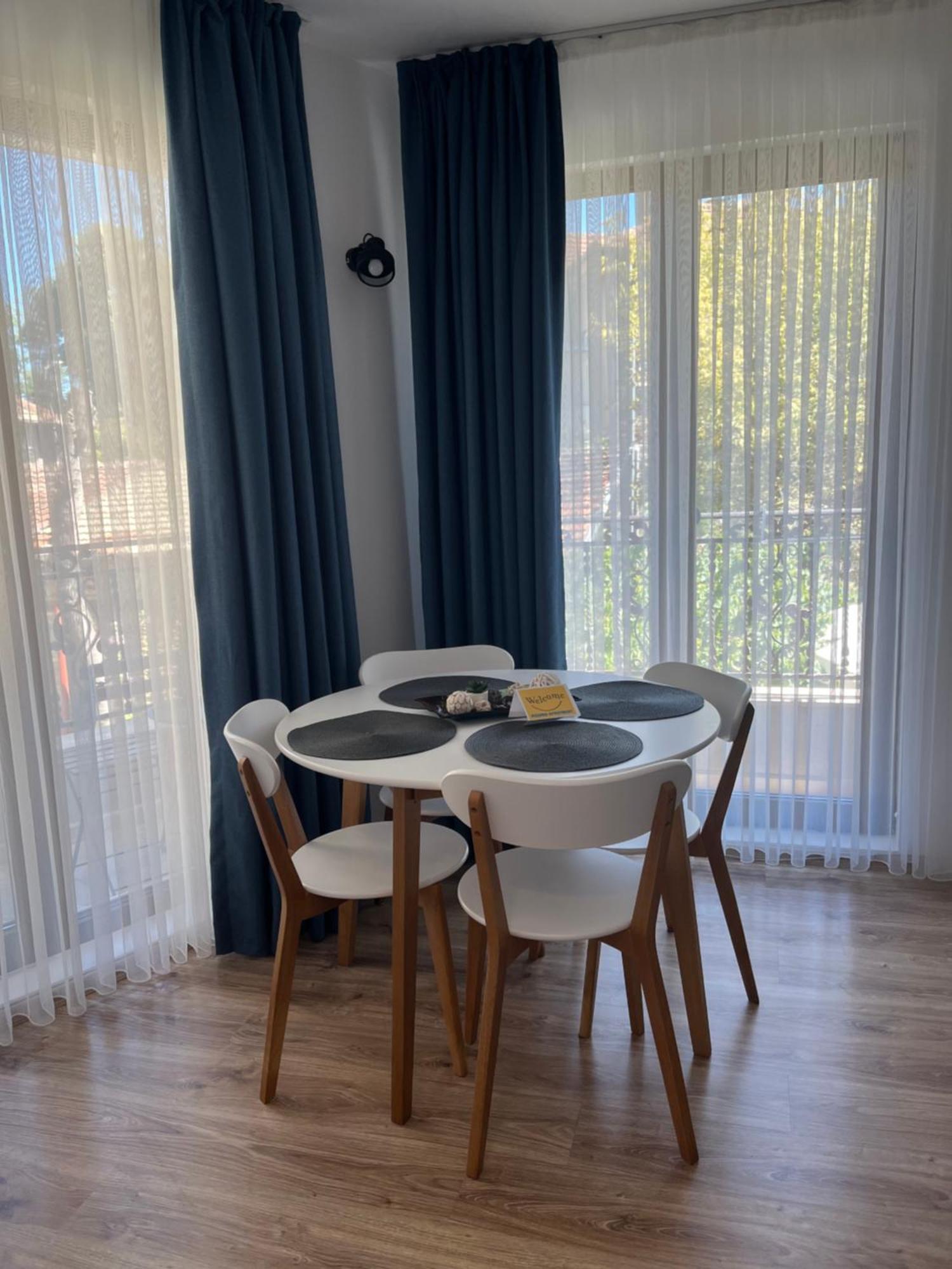 Azzurro Premium Apartment On Bulevard Bogoridi 부르가스 외부 사진